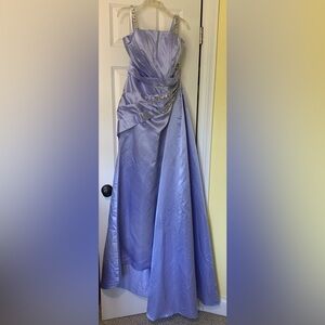 NWOT Bejeweled Lt Purple Lavender Satin Gown Straps Dramatic Sash Rhinestones